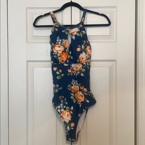 Cupshe large swimsuit
